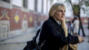 La crítica de cine de El Periódico, Desiree de Fez, fotografiada en el patio del CCCB