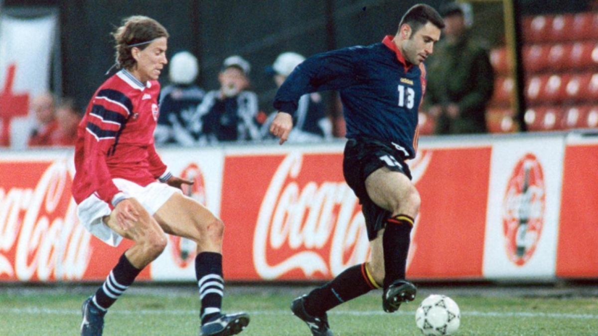 José Francisco Molina debutó con la selección española como jugador de campo antes que como portero