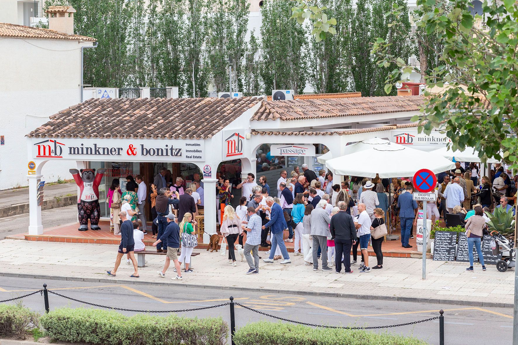 Etwa 400 Gäste kamen zum Pfingstfest von „Minkner & Bonitz“.