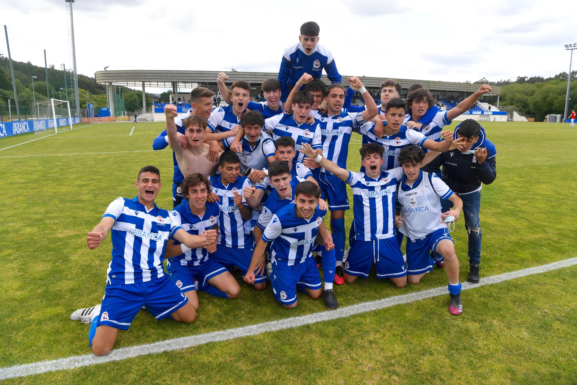 El Dépor le gana al Racing y se proclama campeón de su grupo de juveniles