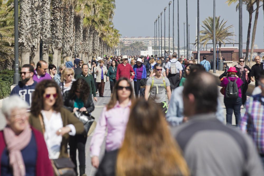 Tiempo veraniego en Valencia durante el Domingo de Ramos