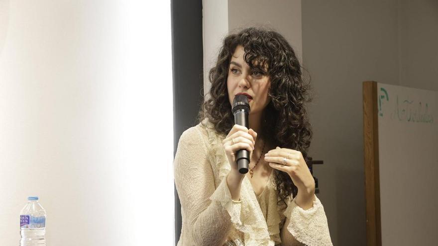Laura Medina presenta su segundo libro: “El poder de la energía femenina”, un botiquín espiritual independiente del género