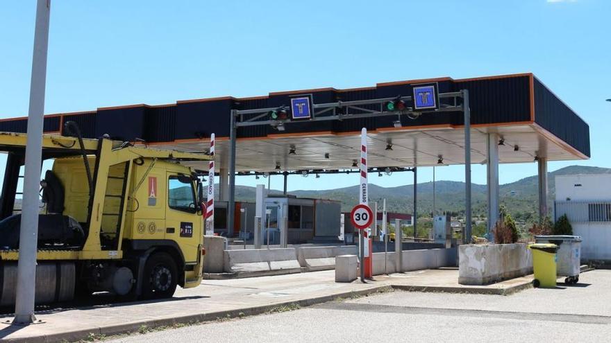 Los camiones pagarán solo la mitad de la AP-7 de Peñíscola a Cataluña