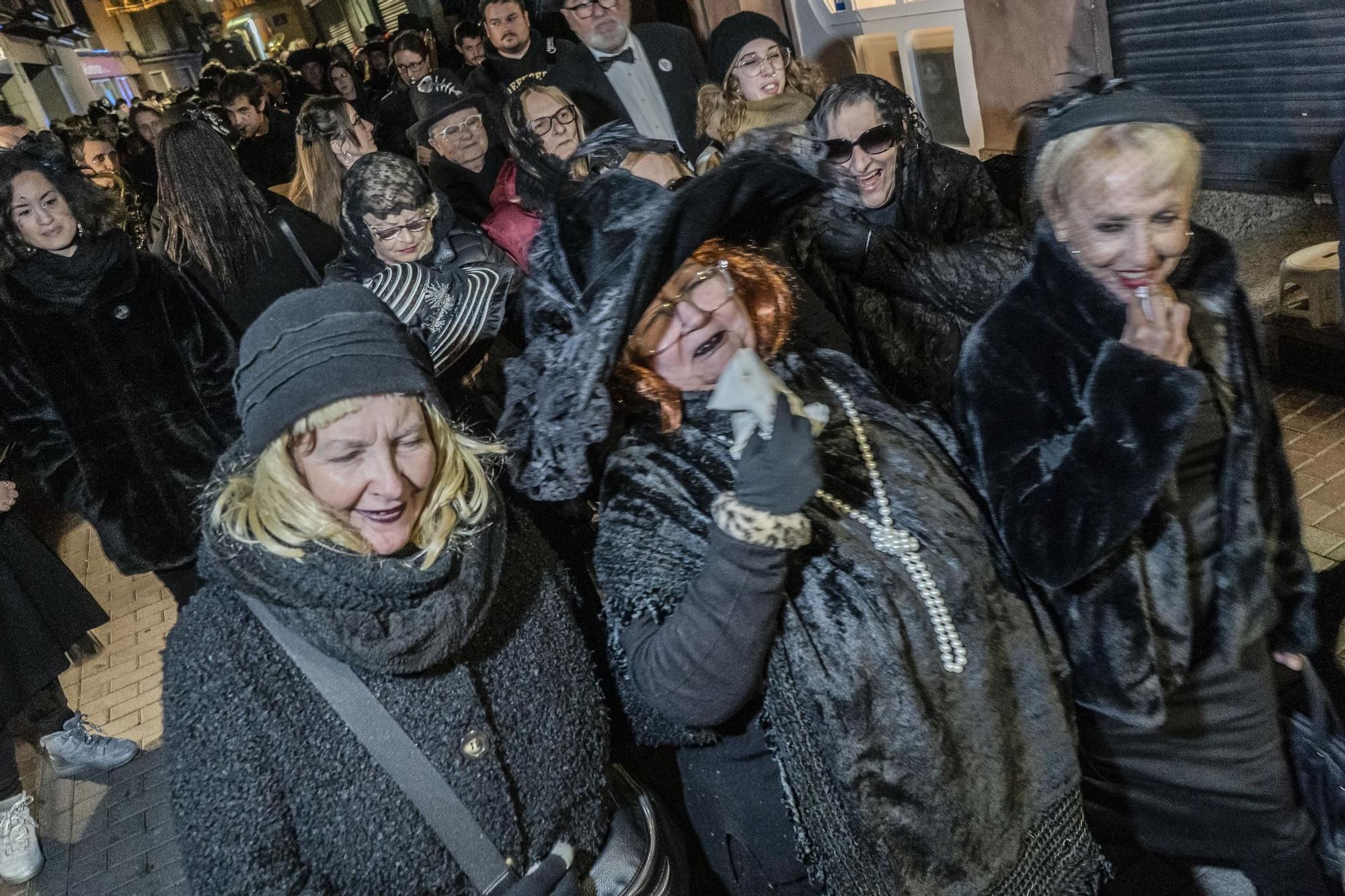 Les millors imatges de l’enterrament del Carnestoltes de Sallent