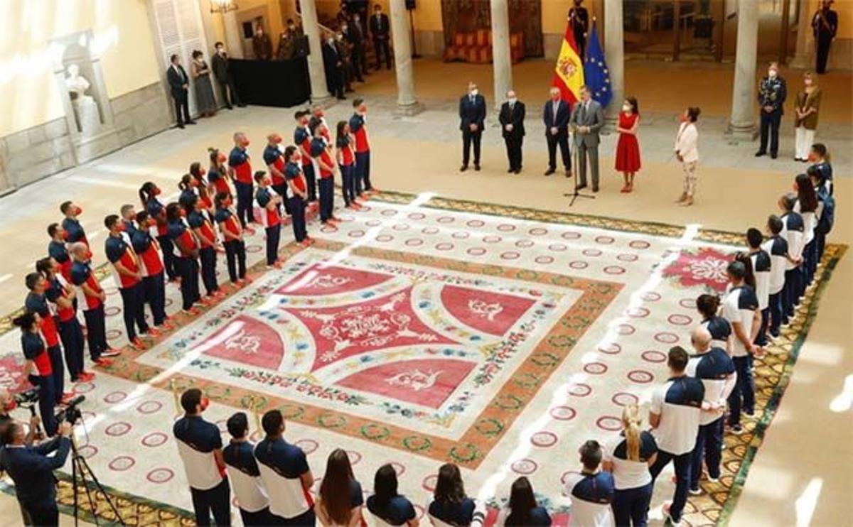 Los reyes Felipe y Letizia reciben a la deleganción olímpica española