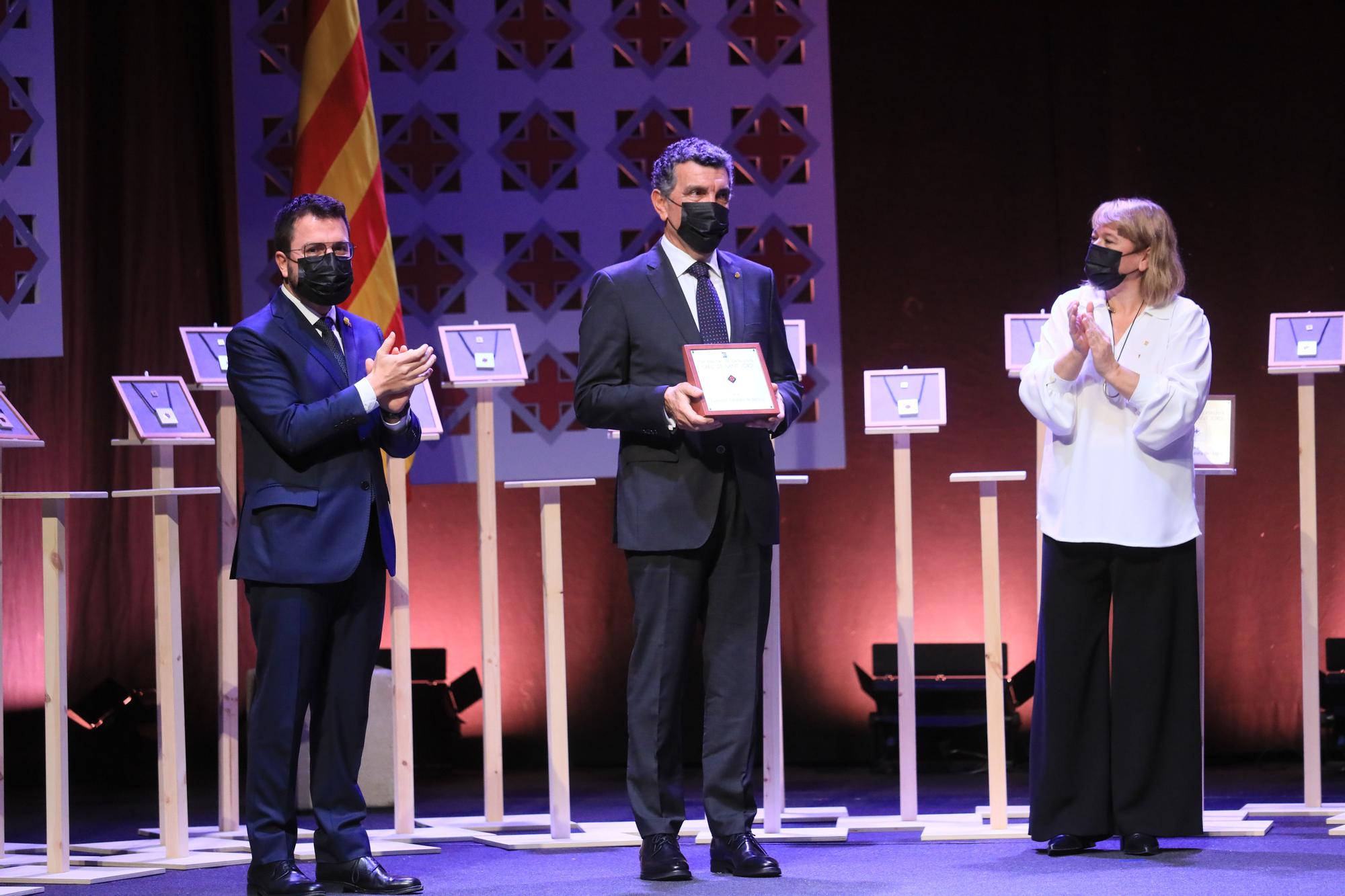 L'entrega de guardons de la Creu de Sant Jordi, en imatges