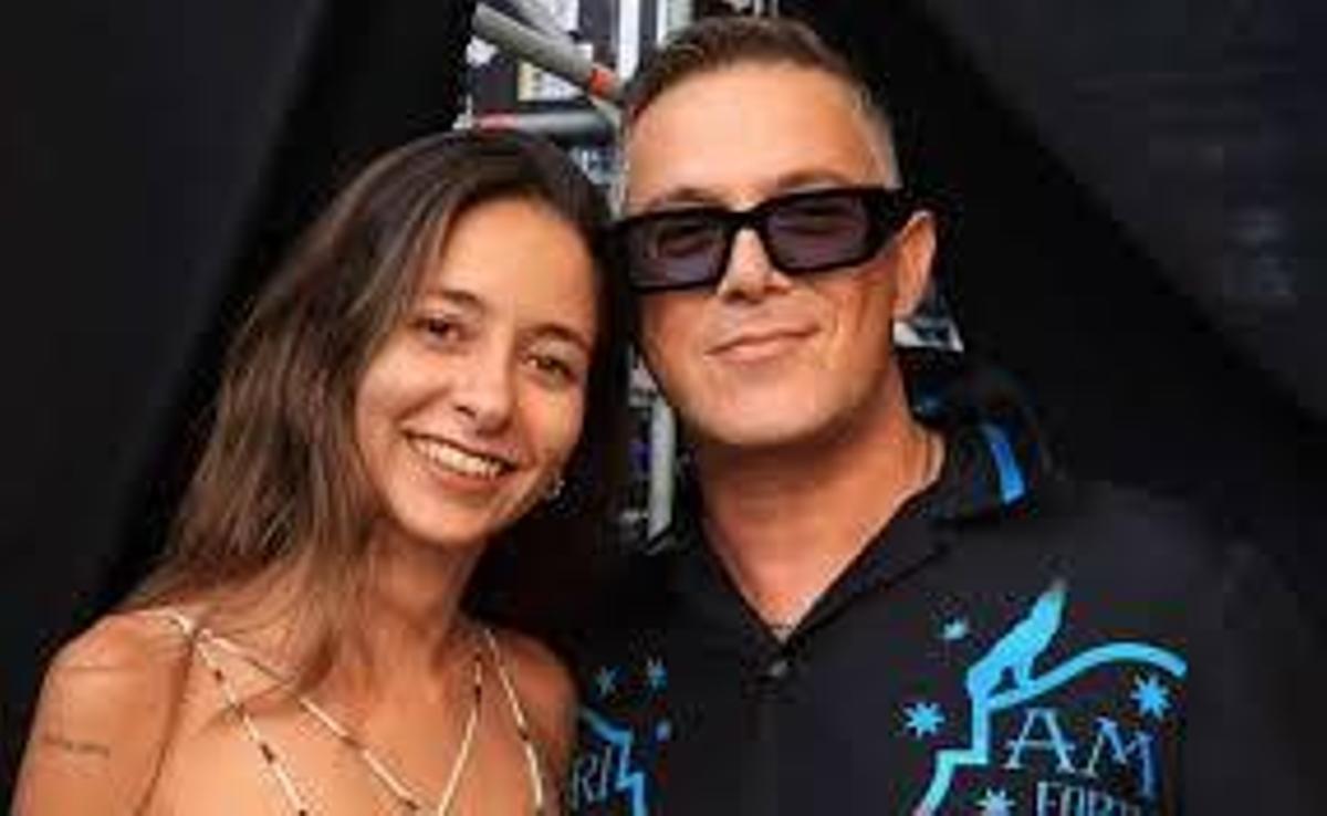 Alejandro Sanz, de 55 años e Ivet Playà, de 26, se conocieron cuando ella tenía 16. Alejandro Sanz, de 55 años e Ivet Playà, de 26, se conocieron cuando ella tenía 16.