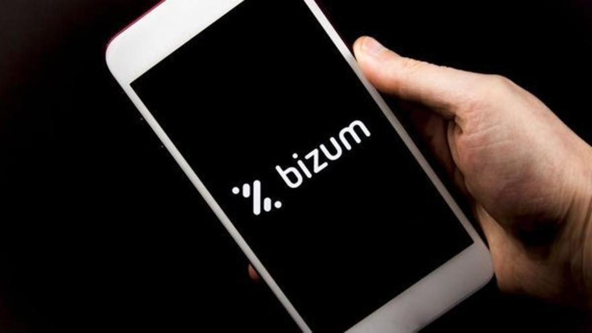 Un teléfono con la aplicación Bizum.