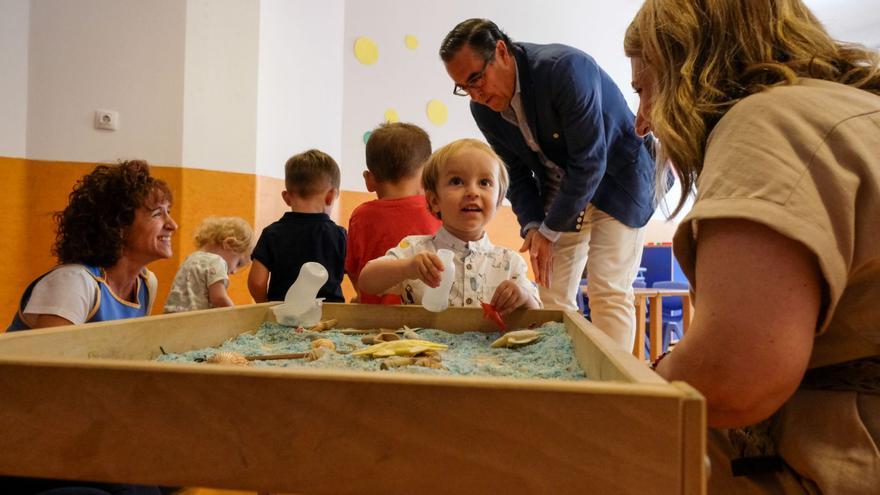 Un momento de la visita,a Novaschool Málaga Centro.