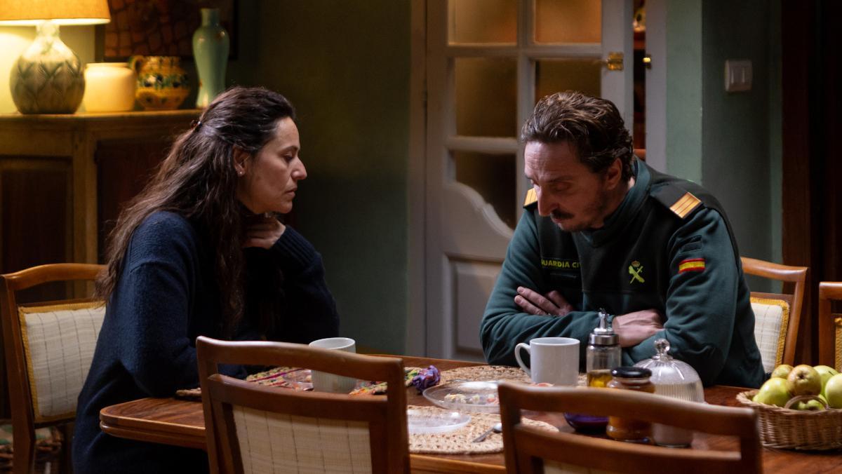 Itziar Ituño e Iván Massagué, en 'El cuco de cristal'