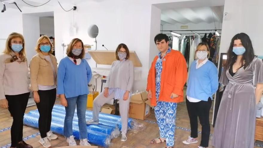 Coronavirus en Córdoba: batas de Palomo Spain para la residencia de mayores de Posadas