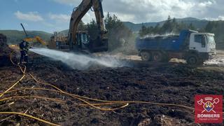Emergencias y bomberos piden a la ciudadanía que no lleve residuos a la planta de biomasa mientras dure el incendio