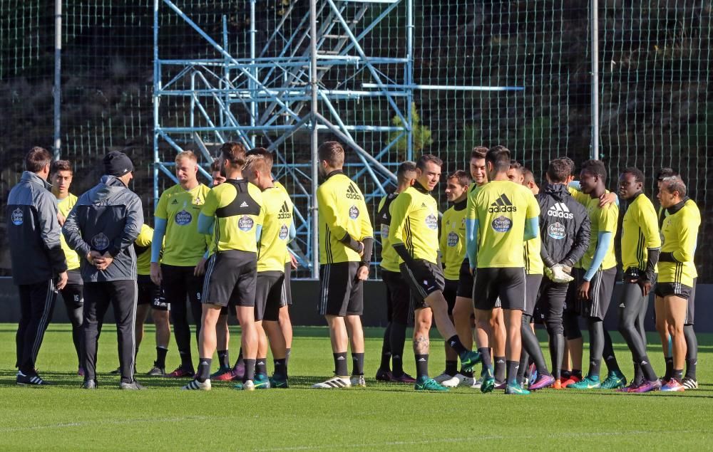 Berizzo dirige en A Madroa y a puerta cerrada el último entrenamiento de los celestes antes de medirse al Valencia