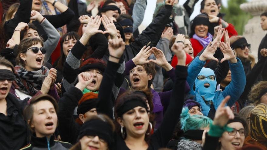 Protesta de un grupo de feministas.