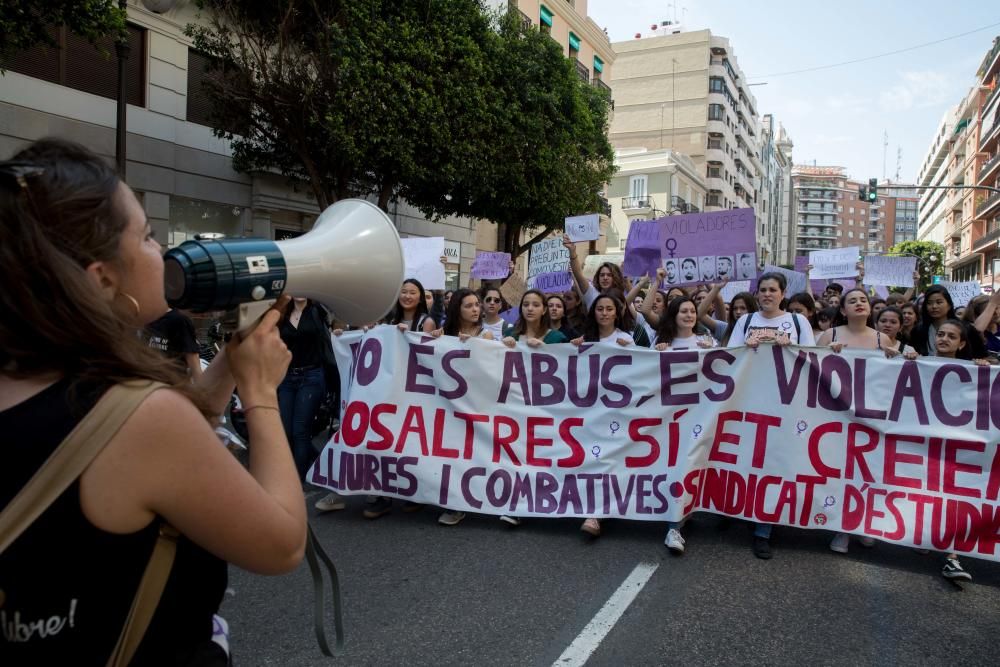 Estudiantes valencianos se manifiestan contra la sentencia de La Manada