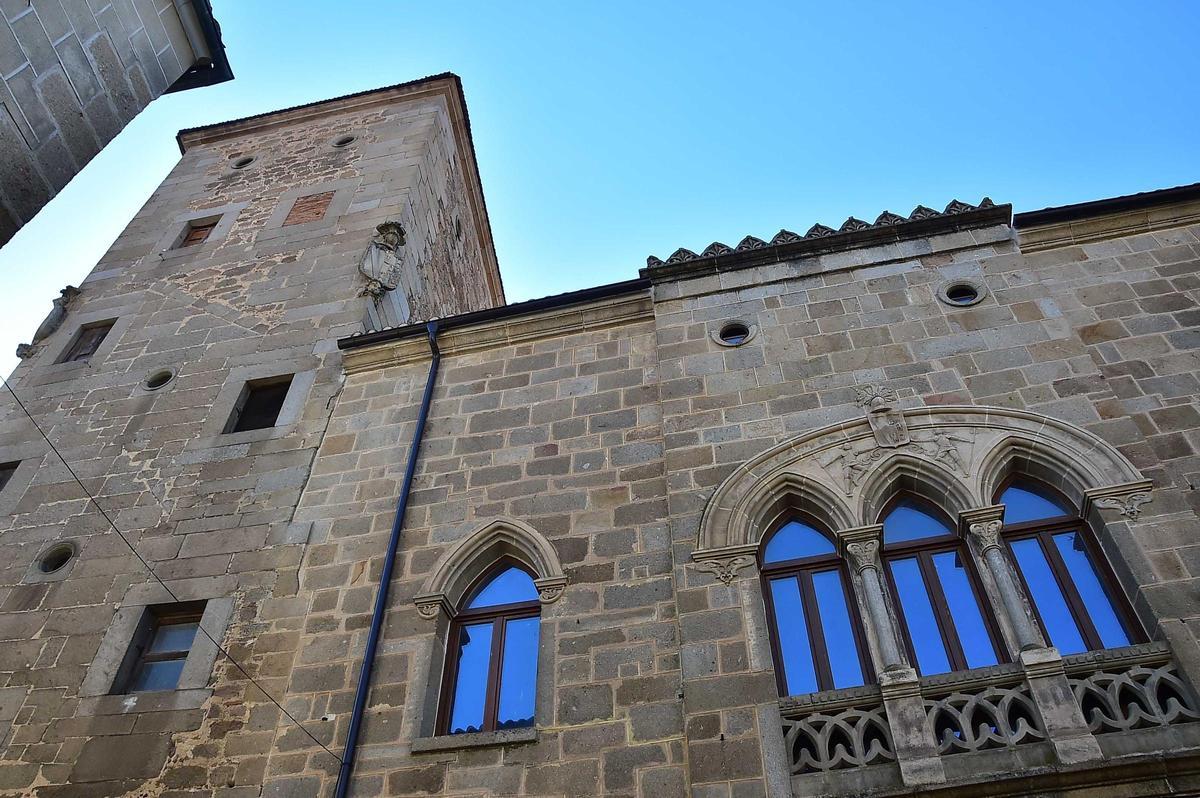 Galería | Imágenes de la Casa de las Dos Torres de Plasencia Galería | Imágenes de la Casa de las Dos Torres de Plasencia