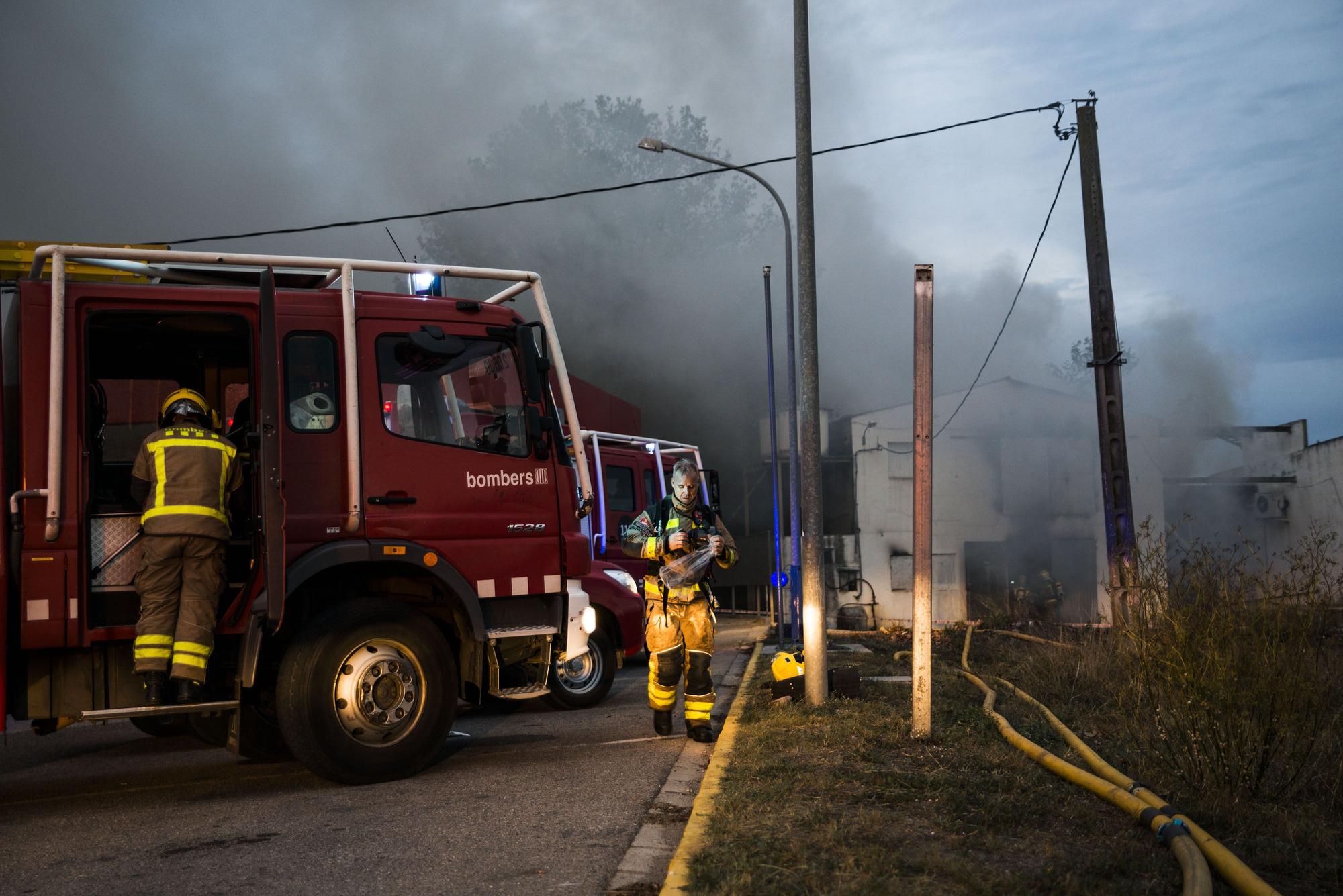 Incendi en una nau de Cànnabis medicinal a Verges