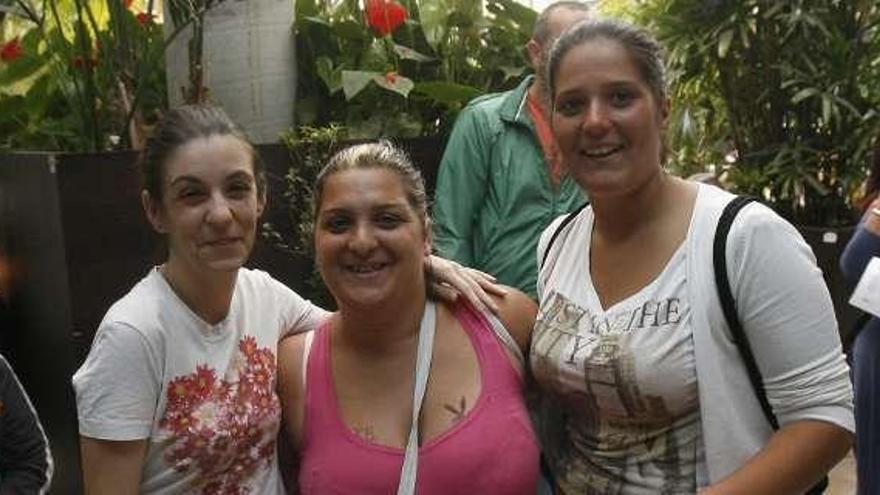 Verónica Fernández, Belén Camacho y Jennifer Figueroa. // J. de Arcos
