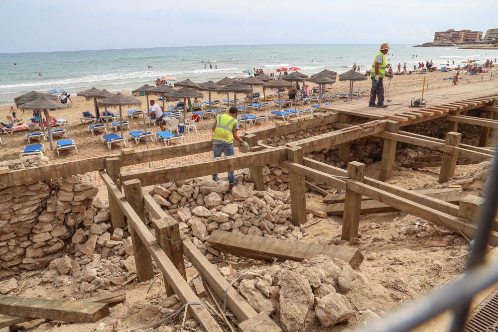 Obras de reforma del paseo de  la playa de La Mata