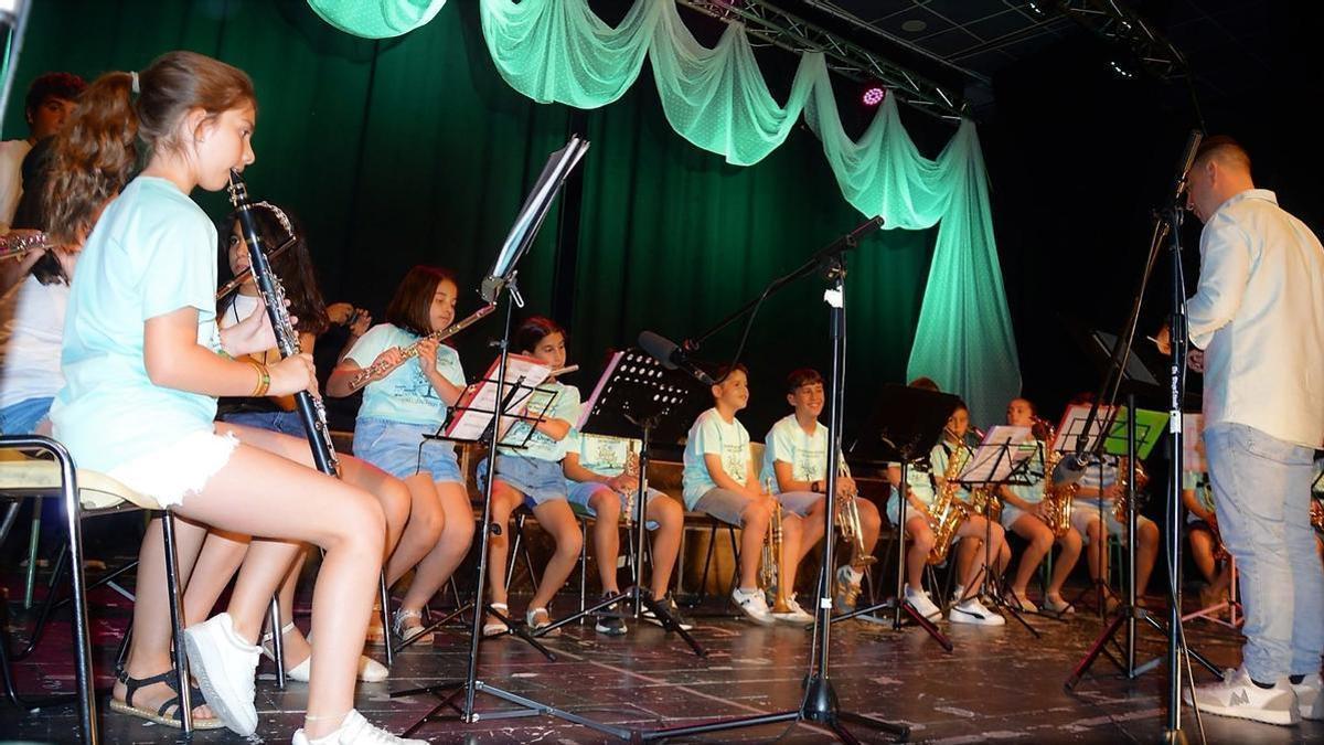 Concierto fin de curso de la Escuela Municipal de Música de Monesterio