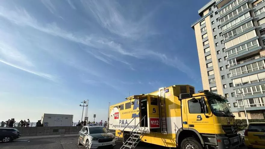 Los servicios de emergencias actualizan la búsqueda de Iyán Fariña: menos intensidad en Salinas y ampliación de la vigilancia a Cantabria y Lugo