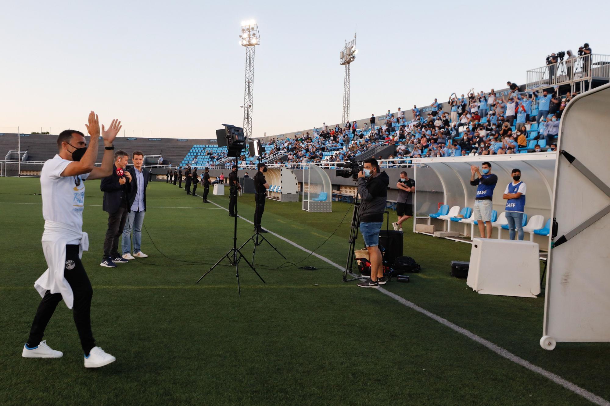 Imágenes de la celebración en casa de la UD Ibiza