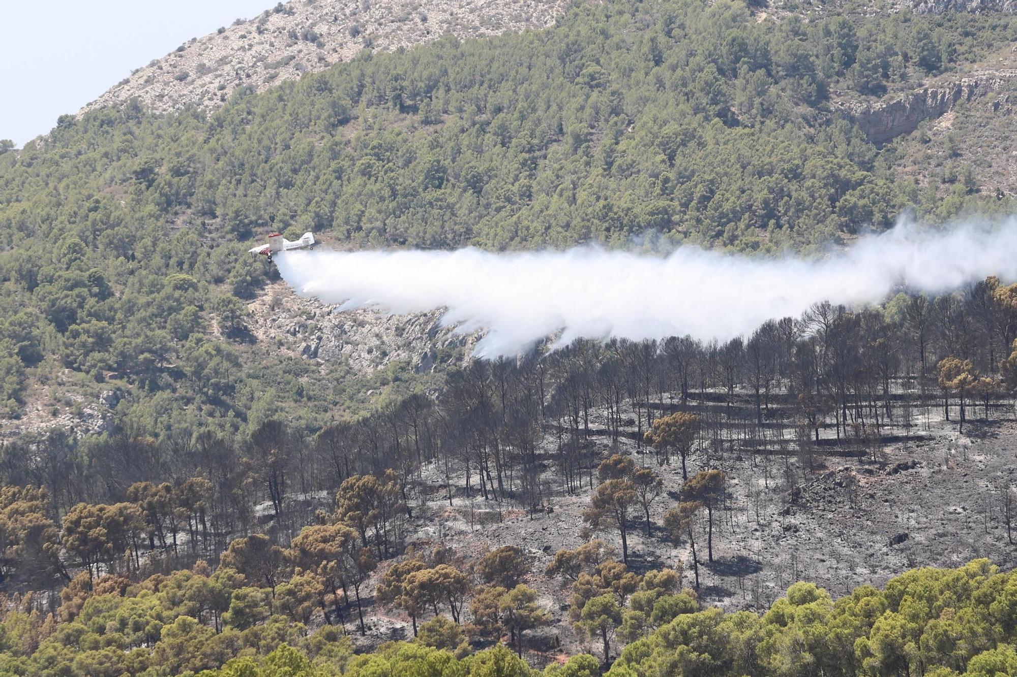 Galería de imágenes: Estabilizan el incendio del Desert