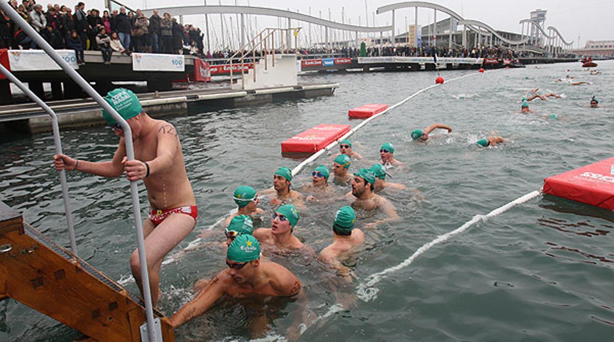 103a edició de la Copa de Nadal de natació, que se celebra cada 25 de desembre a Barcelona.