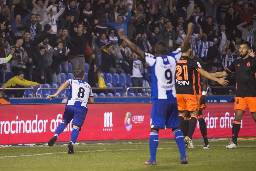 Un Çolak notable librea el ataque con un gran gol y un error suyo propicia el empate (1-1).