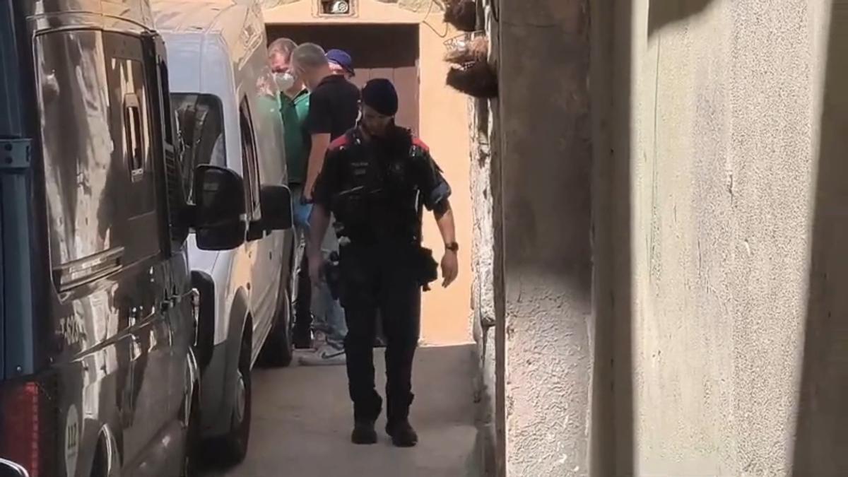 Operatiu policial al Barri Vell de Manresa pel crim comès al carrer Sant Jaume