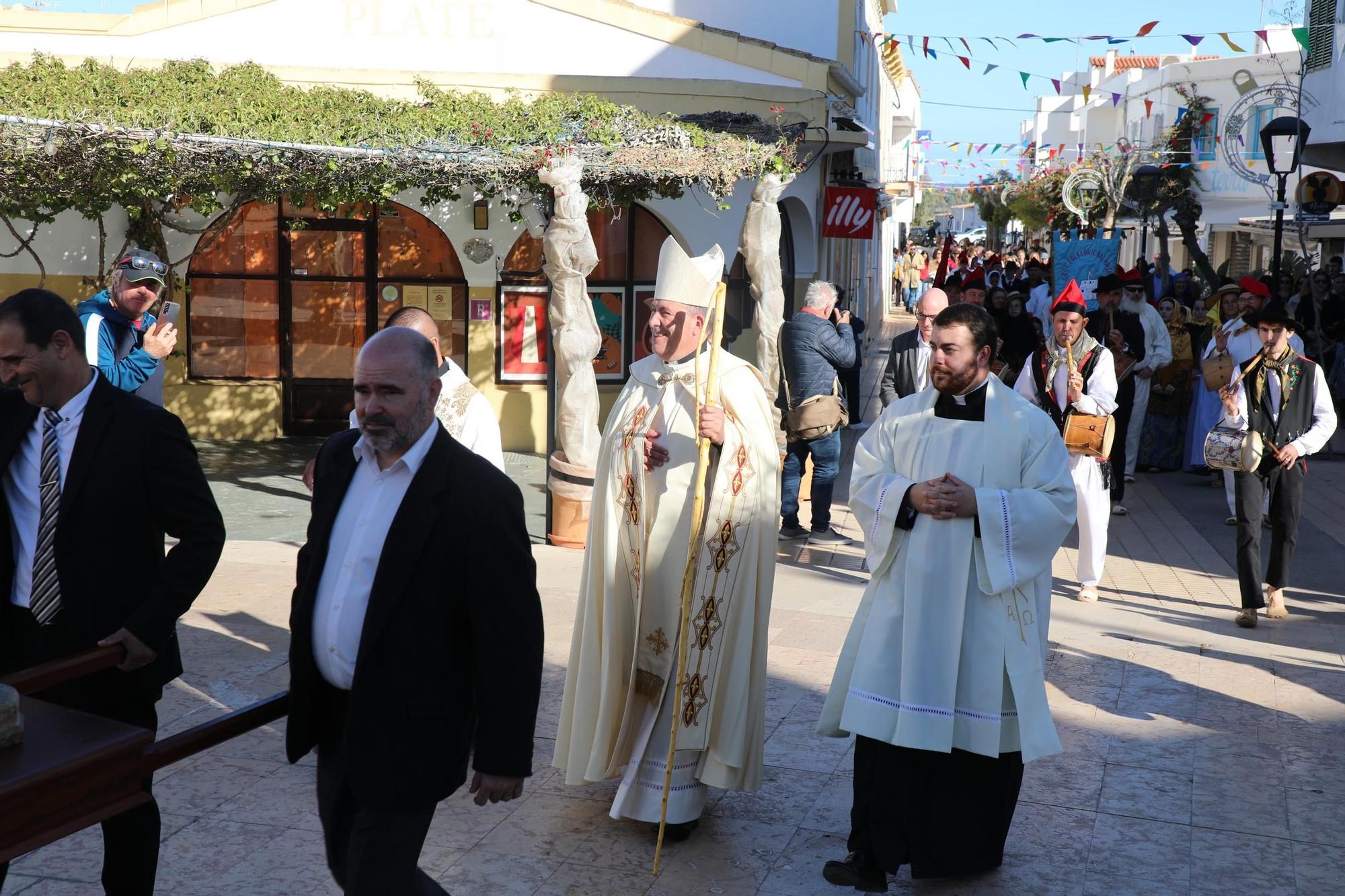 Todas las imágenes del día grande de las fiestas de Sant Francesc en Formentera