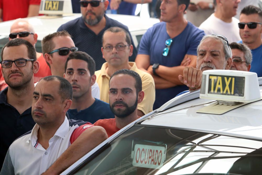 Manifestación de taxistas contra Cabify