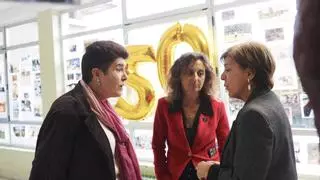 La Consejería de Educación estudia el futuro uso del colegio de Latores, una vez abra el centro de Montecerrao