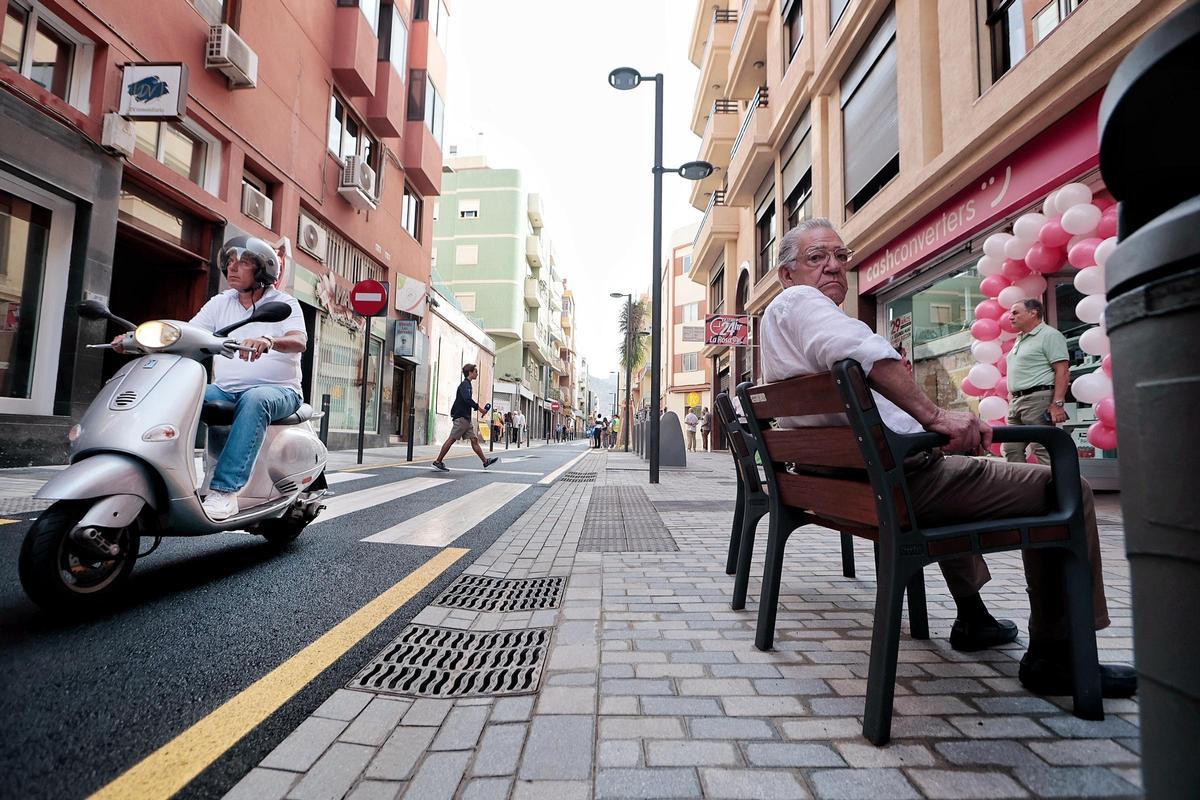 Apertura al tráfico de la calle de La Rosa, Santa Cruz de Tenerife