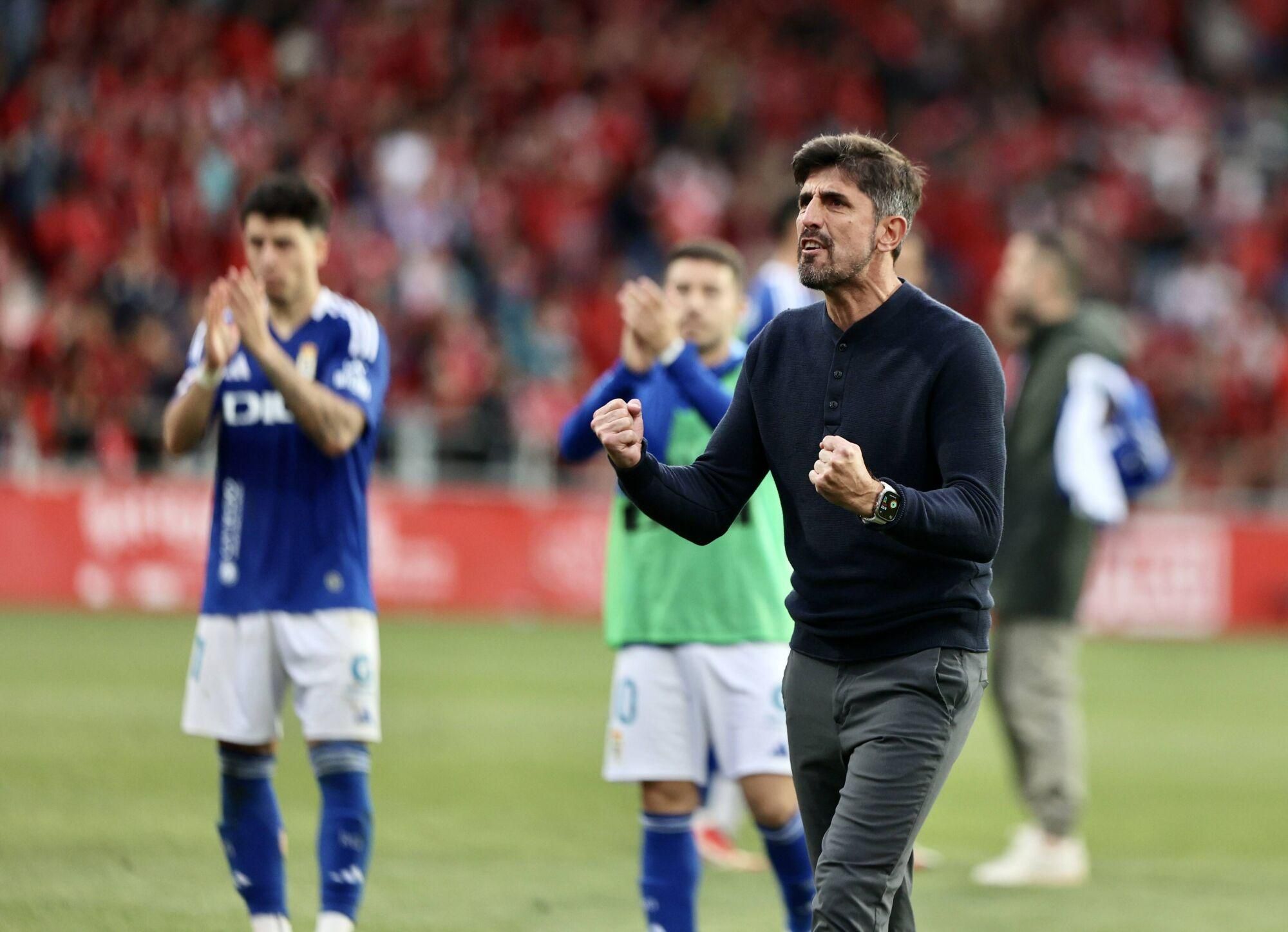 EN IMÁGENES: Ambientazo en el primer partido de la final por el ascenso a Primero entre Mirandés y Real Oviedo