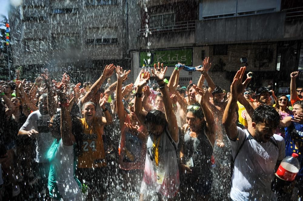 ¡Búscate en la Fiesta del Agua de Vilagarcía!