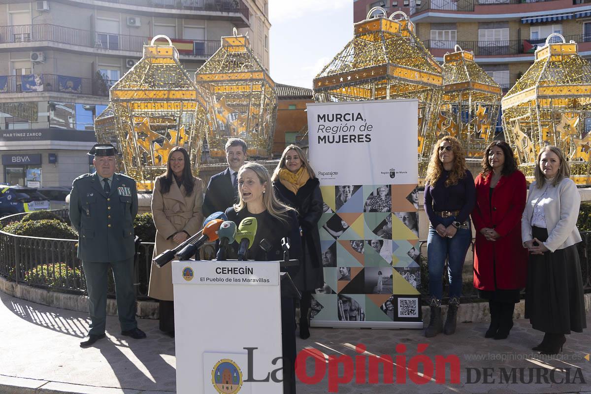 Cehegín rinde homenaje a las mujeres cosedoras de alpargatas