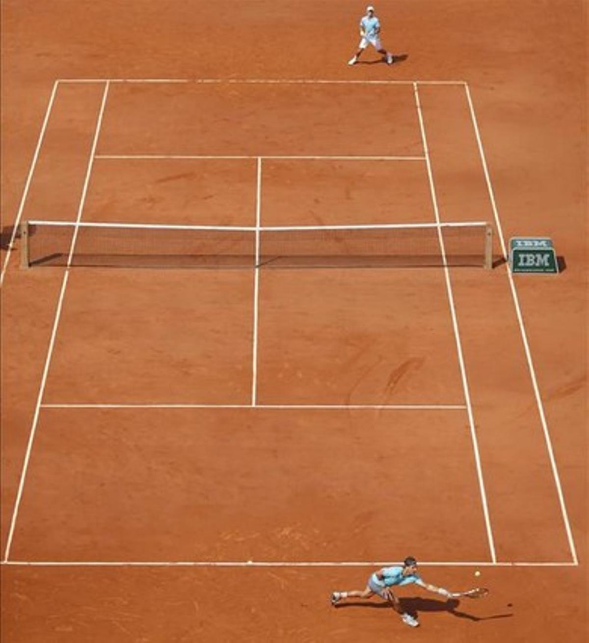 La pista Philippe Chatrier de l’estadi Roland Garros, durant el partit entre Nadal i Djokovic.