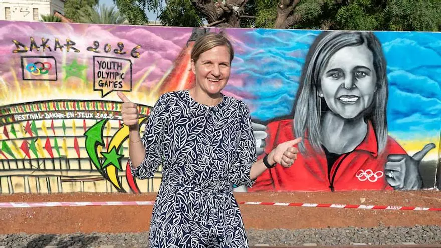 Kirsty Coventry, la 'chica de oro' de Zimbabue que derriba barreras en el COI