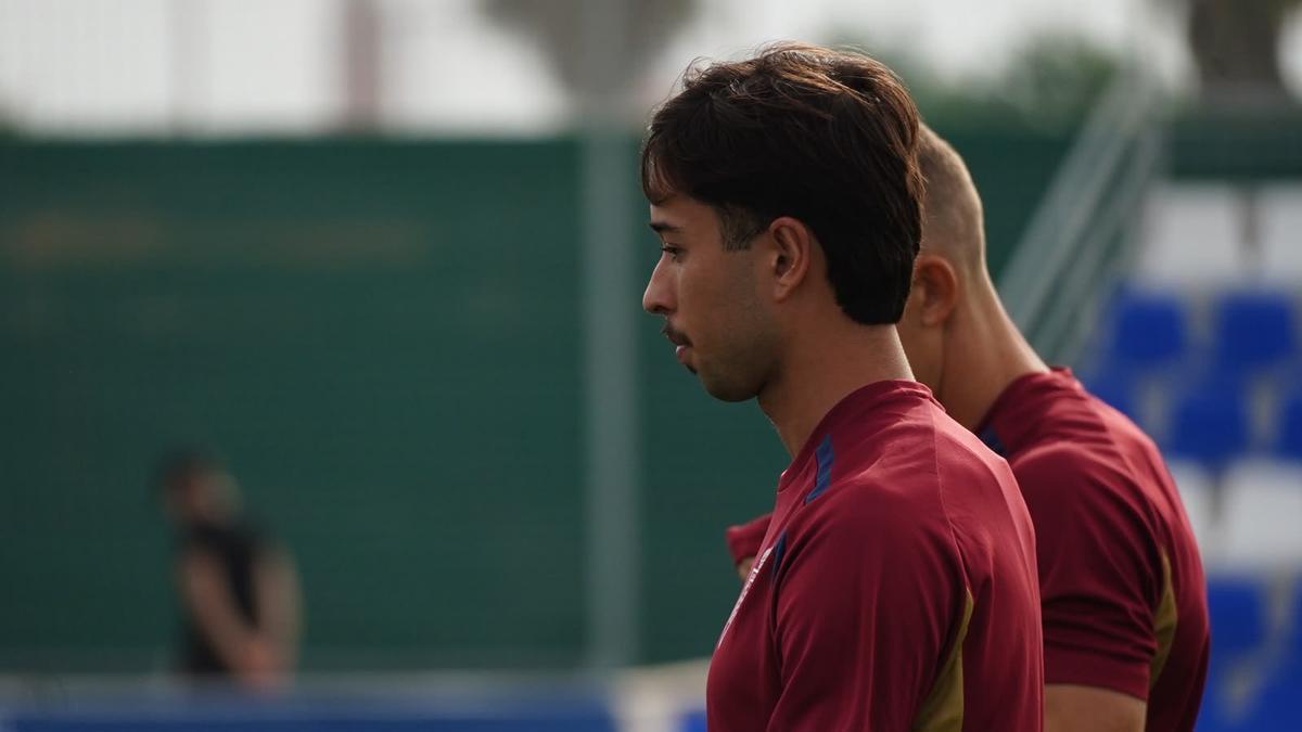 Joao Pedro Palmberg, jugador del Real Murcia, durante un entrenamiento de la preparación veraniega.