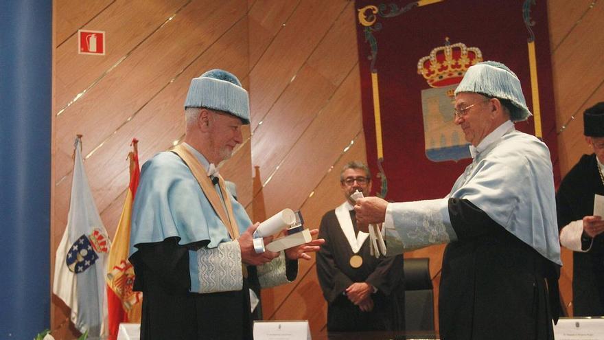 António Nóvoa, investido doctor 'honoris causa' de