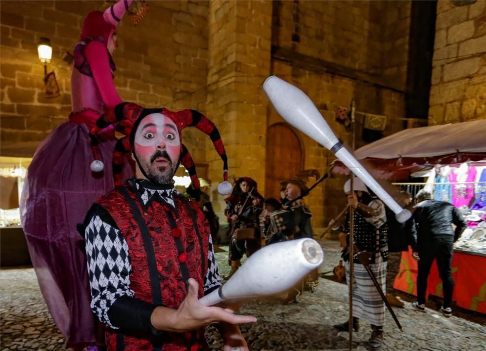 Las imágenes del arranque del Mercado Medieval de las Tres Culturas en Cáceres