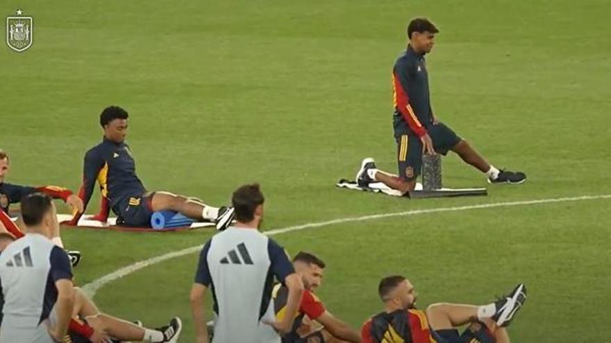 España se deja la botas en Madrid y el equipo se entrena con zapatillas