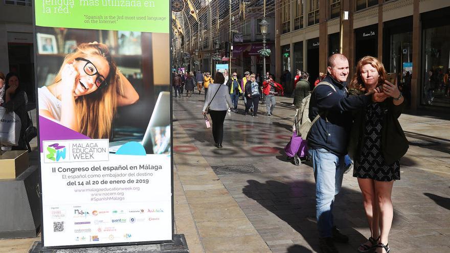 Un cartel anunciando la &#039;Málaga Education Week&#039;.