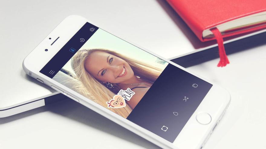 BightCam permite capturar &#039;selfies&#039; de forma automática.