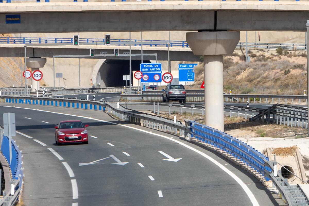 Autopista de peaje de circunvalación de Alicante, que habitualmente suele estar muy despejada.