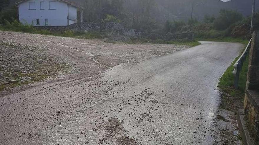 La entrada al parking de La Rotella.