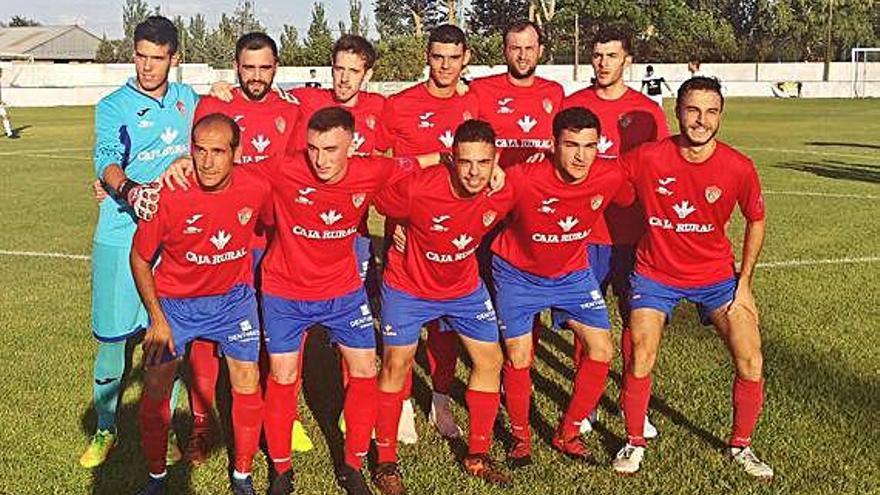 Imagen del once del CD Benavente en su último encuentro ante el Zamora CF.