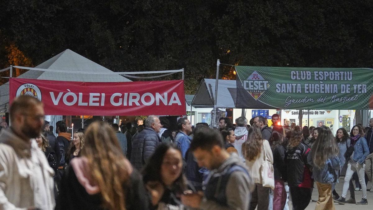 Dues barraques instal·lades a la Copa durant les Fires de l'any passat.