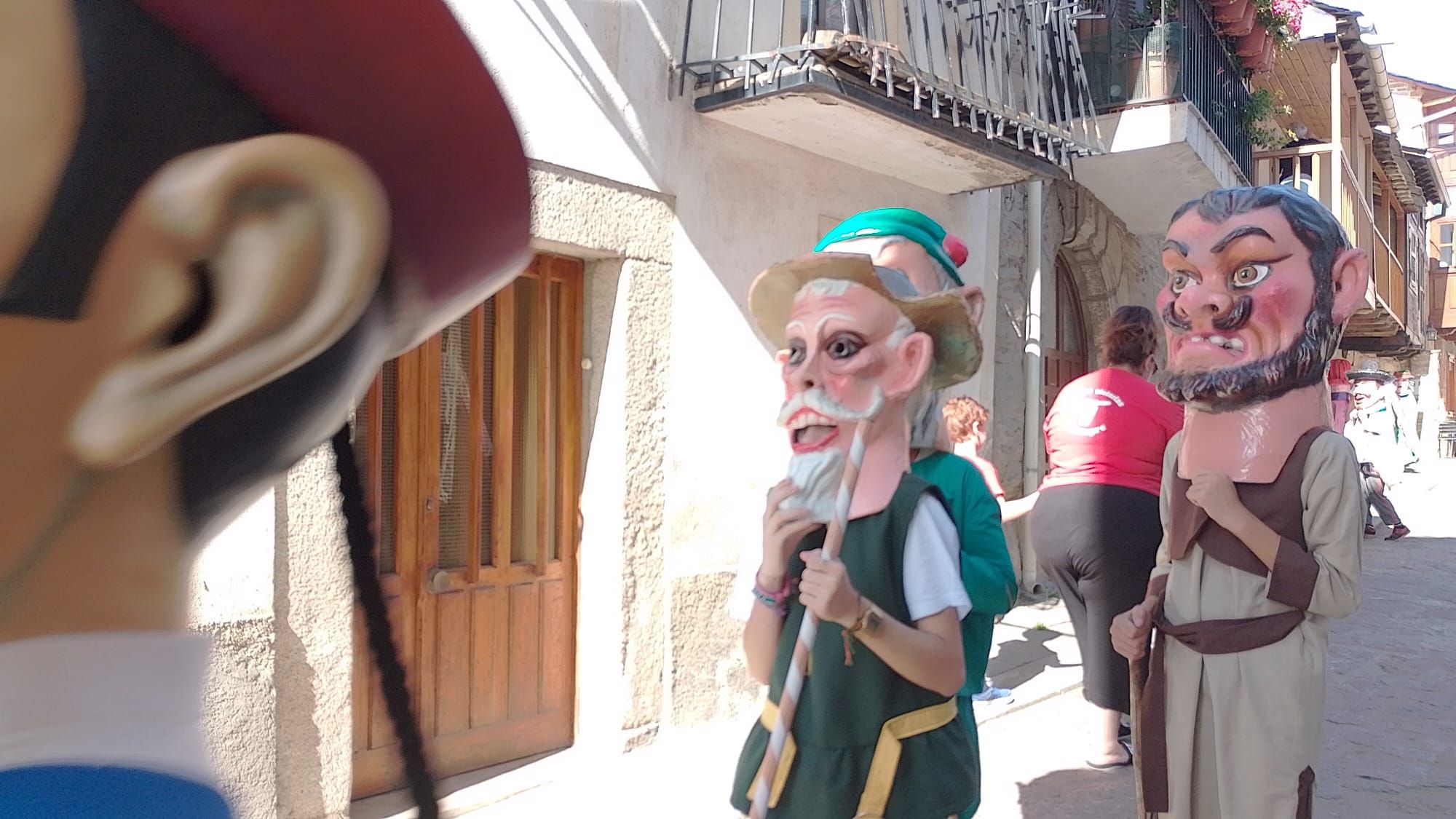 Los Gigantes inundan las calles de Pueblña de Sanabria